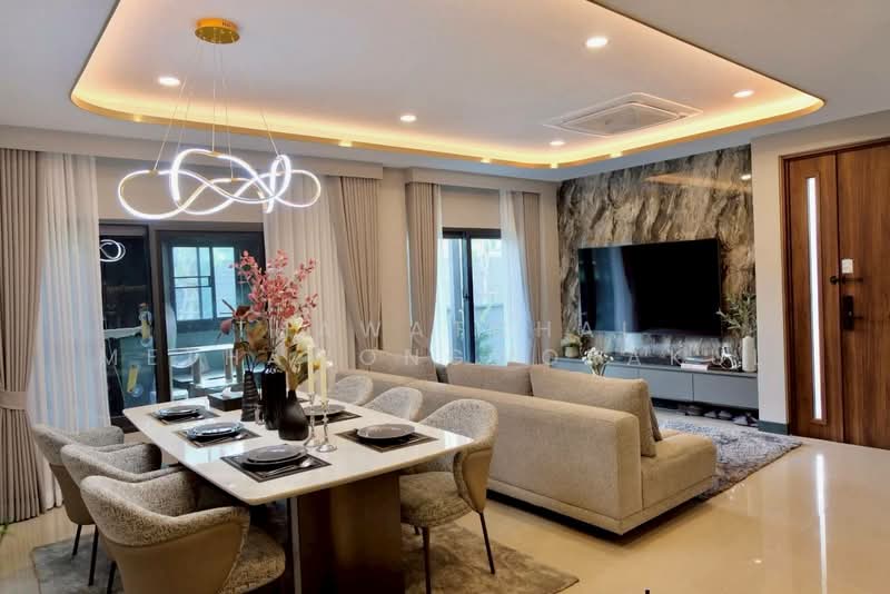 Baan Klang Muang The Edition Bangna Wongwaen, Bangkok, 189 Kanchanaphisek Road, Dok Mai, Prawet, Bangkok, 4 Bedrooms, 241 sqm, Semi-Detached House (Twin House) For Sale, by Thawatchai Methawongworakul, 500310676 - DDproperty.com