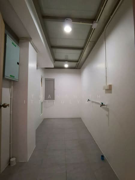 3-BR House, Bangkok, Samsen Nok, Huai Khwang, Bangkok, 3 Bedrooms, 170 sqm, Single Detached House For Rent, by Thananith Ittitulyapong, 500310744 - DDproperty.com