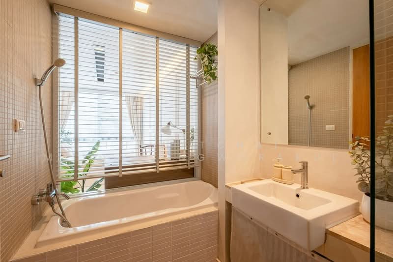 The Nest Ploenchit, Bangkok, 105 Soi Nai Loet, Lumphini, Pathum Wan, Bangkok, 1 Bedroom, 43 sqm, Condo For Rent, by Thawatchai Methawongworakul, 500310749 - DDproperty.com
