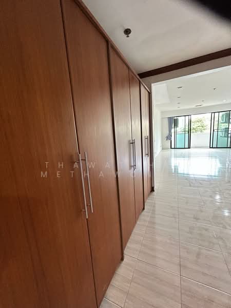 Kiarti Thanee City Mansion, Bangkok, Soi Sukhumvit 31, Khlongtoei Nua, Watthana, Bangkok, 2 Bedrooms, 100 sqm, Condo For Rent, by Thawatchai Methawongworakul, 500310771 - DDproperty.com