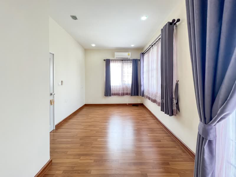 Golden Town Watcharapol-Sukhapiban 5, Bangkok, Sukhaphiban 5 Road, O-Ngoen, Sai Mai, Bangkok, 4 Bedrooms, 113 sqm, Townhouse For Sale, by อภิมงคล สุขเกษม, 500310786 - DDproperty.com