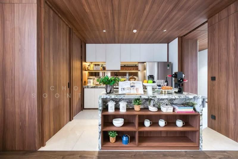 ROMM Convent, Bangkok, 42 Convent Road, Silom, Bang Rak, Bangkok, 2 Bedrooms, 129 sqm, Condo For Sale, by Chomratkamol Soontorntarawong (Gor), 500310837 - DDproperty.com
