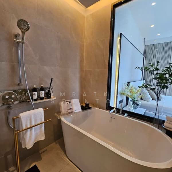 ROMM Convent, Bangkok, 42 Convent Road, Silom, Bang Rak, Bangkok, 2 Bedrooms, 129 sqm, Condo For Sale, by Chomratkamol Soontorntarawong (Gor), 500310839 - DDproperty.com