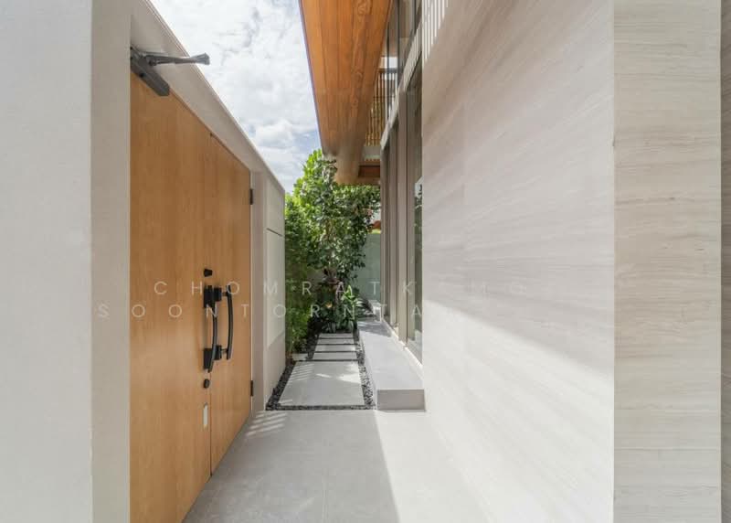 Vi Ari, Bangkok, 38 Ari 3 Alley, Samsen Nai, Phaya Thai, Bangkok, 3 Bedrooms, 212 sqm, Single Detached House For Sale, by Chomratkamol Soontorntarawong (Gor), 500310871 - DDproperty.com