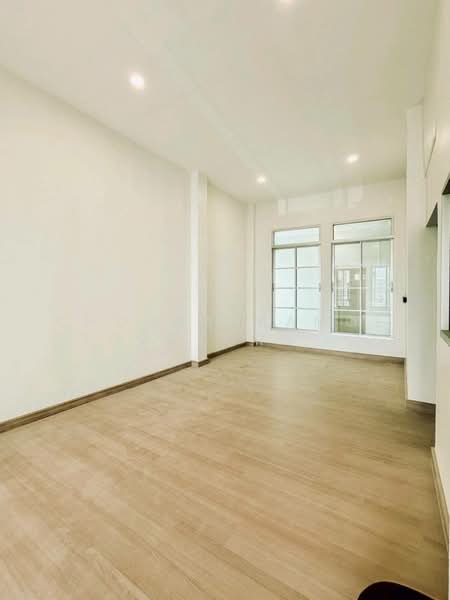 Baan Klang Muang Urbanion Rama 9-Ladprao : บ้านกลางเมือง เออร์บาเนี่ยน พระราม 9-ลาดพร้าว, กรุงเทพ, ซอยลาดพร้าว 84 ถนนลาดพร้าว, วังทองหลาง, กรุงเทพ, 260 ตร.ม., ทาวน์เฮ้าส์ ขาย, โดย Chomratkamol Soontorntarawong (Gor), 500310874 - DDproperty.com