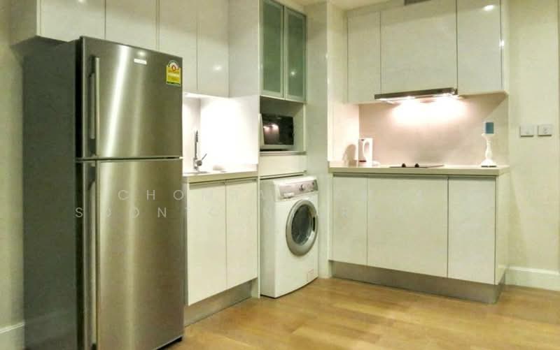 Collezio Sathorn-Pipat, Bangkok, 41 Soi Pipat 1 Silom Road, Silom, Bang Rak, Bangkok, 1 Bedroom, 44 sqm, Condo For Rent, by Chomratkamol Soontorntarawong (Gor), 500310884 - DDproperty.com