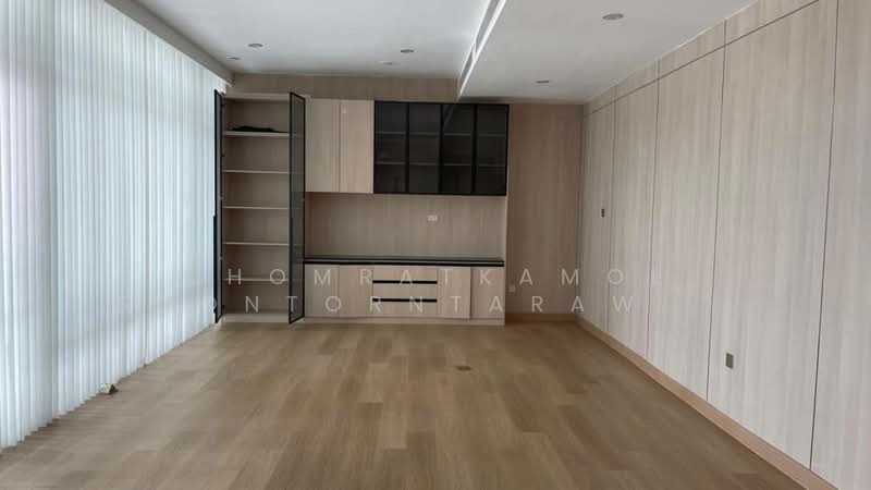 Circle Condominium : เซอร์เคิล คอนโดมิเนียม, กรุงเทพ, 1674 ซอยเพชรบุรี 36 ถนนเพชรบุรี, มักกะสัน, ราชเทวี, กรุงเทพ, 1,050 ตร.ม., พื้นที่ขายของ ขาย, โดย Chomratkamol Soontorntarawong (Gor), 500310902 - DDproperty.com