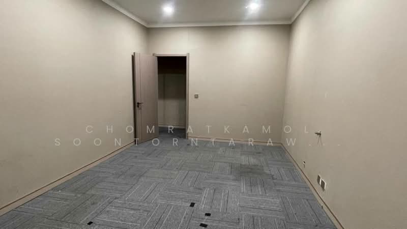 Circle Condominium, Bangkok, 1674 Soi Petchaburi 36 Petchaburi Road, Makkasan, Ratchathewi, Bangkok, , 1,050 sqm, Retail Space For Rent, by Chomratkamol Soontorntarawong (Gor), 500310904 - DDproperty.com