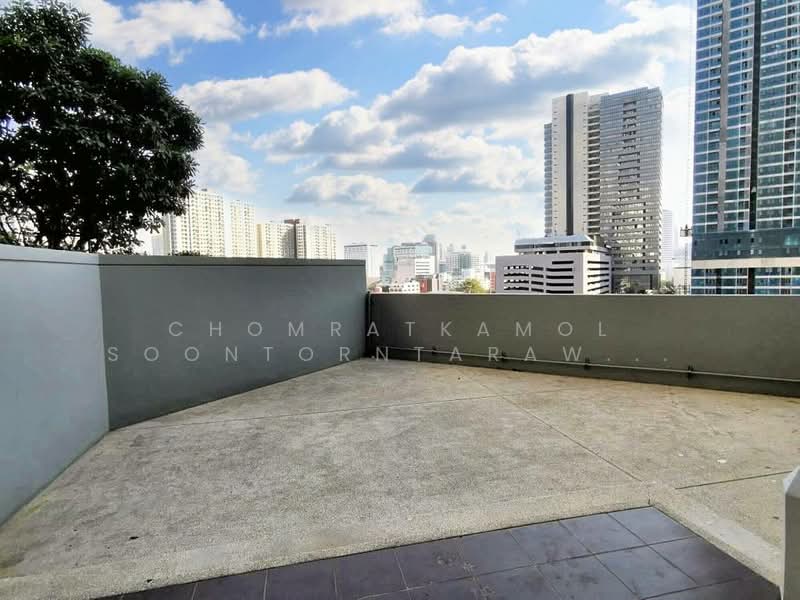 Belle Grand Rama 9, Bangkok, 131 Rama 9 Road, Huai Khwang, Bangkok, 5 Bedrooms, 206 sqm, Condo For Sale, by Chomratkamol Soontorntarawong (Gor), 500310927 - DDproperty.com
