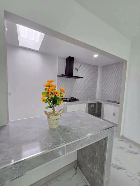 Baan Buathong 4, Nonthaburi, Ban Kluay-Sai Noi Road, Phimonrat, Bang Bua Thong, Nonthaburi, 3 Bedrooms, 130 sqm, Townhouse For Sale, by วัลลภา จันทร์ชิรัตน์, 500310929 - DDproperty.com
