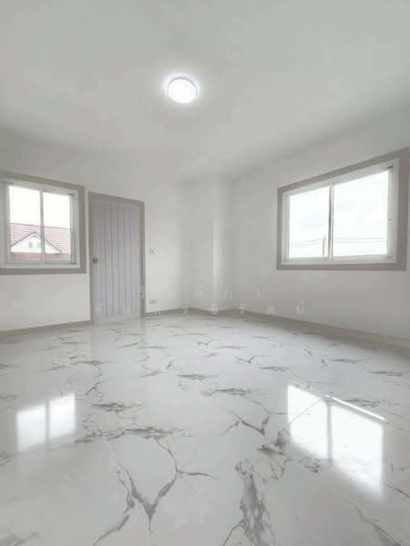 Baan Buathong 4, Nonthaburi, Ban Kluay-Sai Noi Road, Phimonrat, Bang Bua Thong, Nonthaburi, 3 Bedrooms, 130 sqm, Townhouse For Sale, by วัลลภา จันทร์ชิรัตน์, 500310929 - DDproperty.com