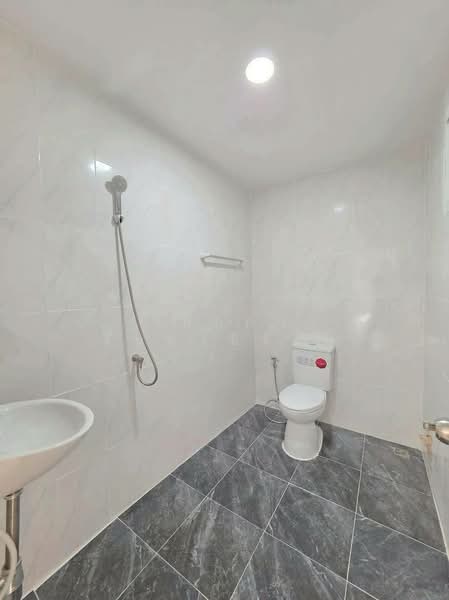 Baan Buathong 4, Nonthaburi, Ban Kluay-Sai Noi Road, Phimonrat, Bang Bua Thong, Nonthaburi, 3 Bedrooms, 130 sqm, Townhouse For Sale, by วัลลภา จันทร์ชิรัตน์, 500310929 - DDproperty.com