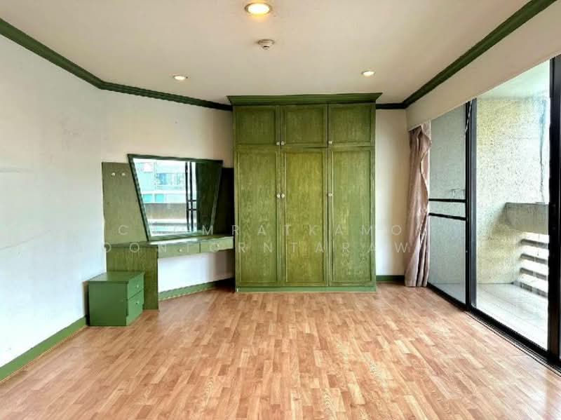 City Lakes Tower, Bangkok, Soi Sukhumvit 16, Khlong Toei, Bangkok, 3 Bedrooms, 280 sqm, Condo For Sale, by Chomratkamol Soontorntarawong (Gor), 500310936 - DDproperty.com