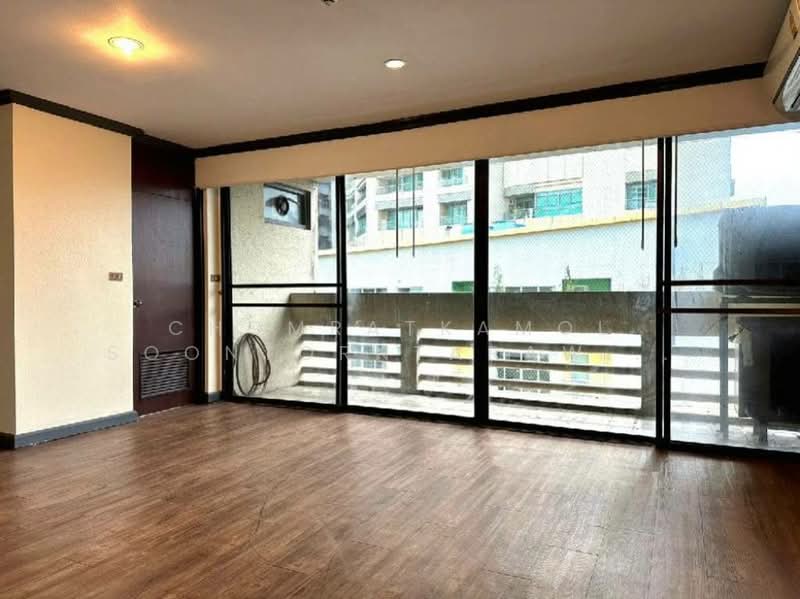 City Lakes Tower, Bangkok, Soi Sukhumvit 16, Khlong Toei, Bangkok, 3 Bedrooms, 280 sqm, Condo For Sale, by Chomratkamol Soontorntarawong (Gor), 500310936 - DDproperty.com