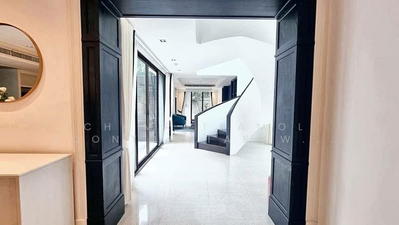 Baan Lux Sathon, Bangkok, Soi Meksawat, Chong Nonsi, Yan Nawa, Bangkok, 3 Bedrooms, 386 sqm, Condo For Rent, by Chomratkamol Soontorntarawong (Gor), 500310952 - DDproperty.com