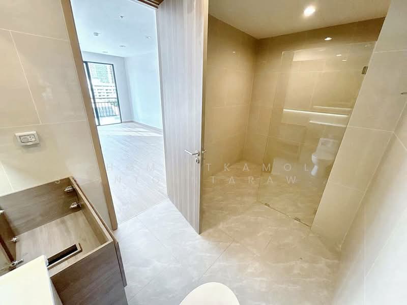 Sathorn 111, Bangkok, Thung Maha Mek, Sathon, Bangkok, 4 Bedrooms, 236 sqm, Apartment For Rent, by Chomratkamol Soontorntarawong (Gor), 500310970 - DDproperty.com