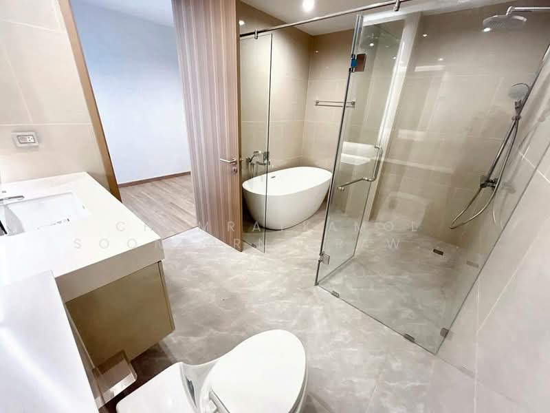 Sathorn 111, Bangkok, Thung Maha Mek, Sathon, Bangkok, 4 Bedrooms, 236 sqm, Apartment For Rent, by Chomratkamol Soontorntarawong (Gor), 500310970 - DDproperty.com