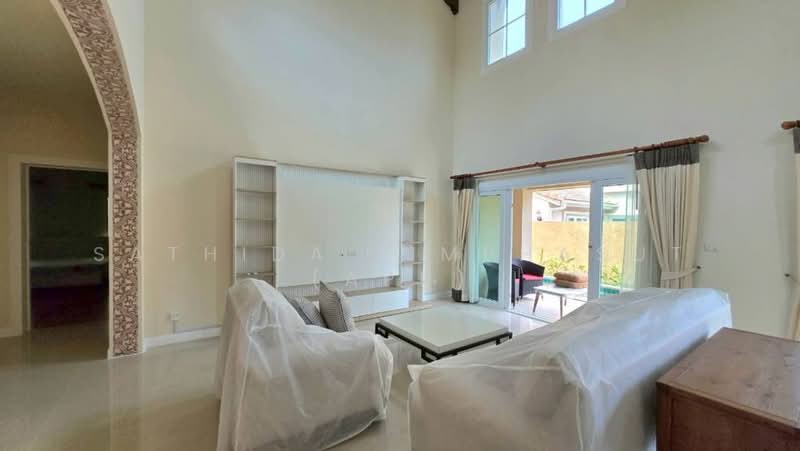 Silk Road Place, Chon Buri (Pattaya), Chaiyapruek 2 Road, Bang Lamung, Bang Lamung (Pattaya), Chon Buri (Pattaya), 3 Bedrooms, 250 sqm, Villa For Rent, by Sathida Limphasut (App), 500311030 - DDproperty.com