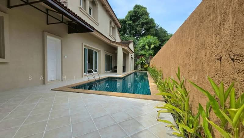 Silk Road Place, Chon Buri (Pattaya), Chaiyapruek 2 Road, Bang Lamung, Bang Lamung (Pattaya), Chon Buri (Pattaya), 3 Bedrooms, 250 sqm, Villa For Rent, by Sathida Limphasut (App), 500311030 - DDproperty.com