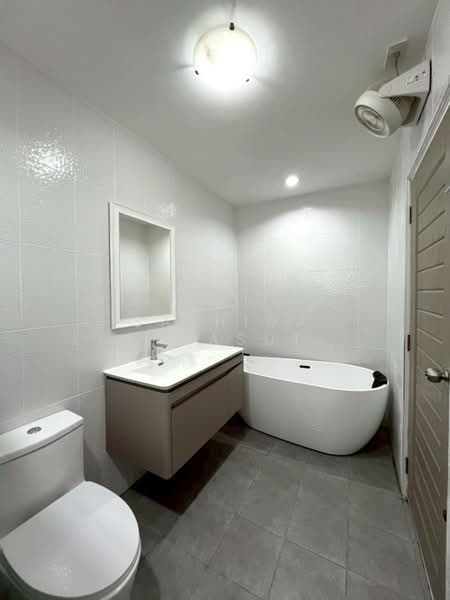 Green Field Villas 3, Chon Buri (Pattaya), Soi Phonprapanimit 15, Bang Lamung, Bang Lamung (Pattaya), Chon Buri (Pattaya), 3 Bedrooms, 200 sqm, Single Detached House For Sale, by Sathida Limphasut (App), 500311054 - DDproperty.com