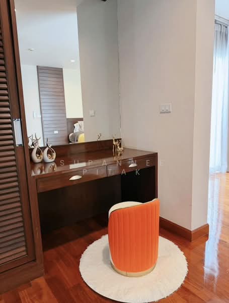 Baan Sasida, Bangkok, 19/1 Sukhumvit, Khong Tan, Khlong Toei, Bangkok, 3 Bedrooms, 220 sqm, Condo For Rent, by Supannee Pitak, 500311225 - DDproperty.com