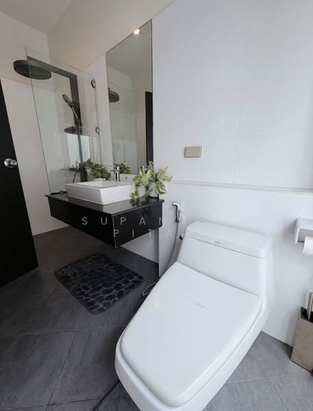 Baan Sasida, Bangkok, 19/1 Sukhumvit, Khong Tan, Khlong Toei, Bangkok, 3 Bedrooms, 220 sqm, Condo For Rent, by Supannee Pitak, 500311225 - DDproperty.com