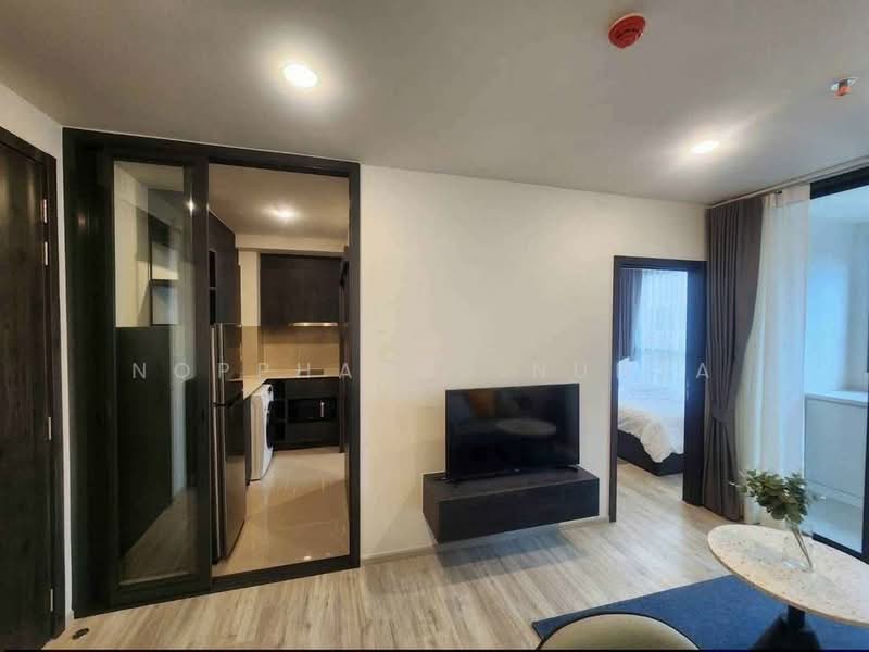 XT Huaikhwang, Bangkok, 244 Ratchadaphisek Road, Huai Khwang, Bangkok, 1 Bedroom, 35 sqm, Condo For Rent, by Noppharuj Nunta, 500311315 - DDproperty.com