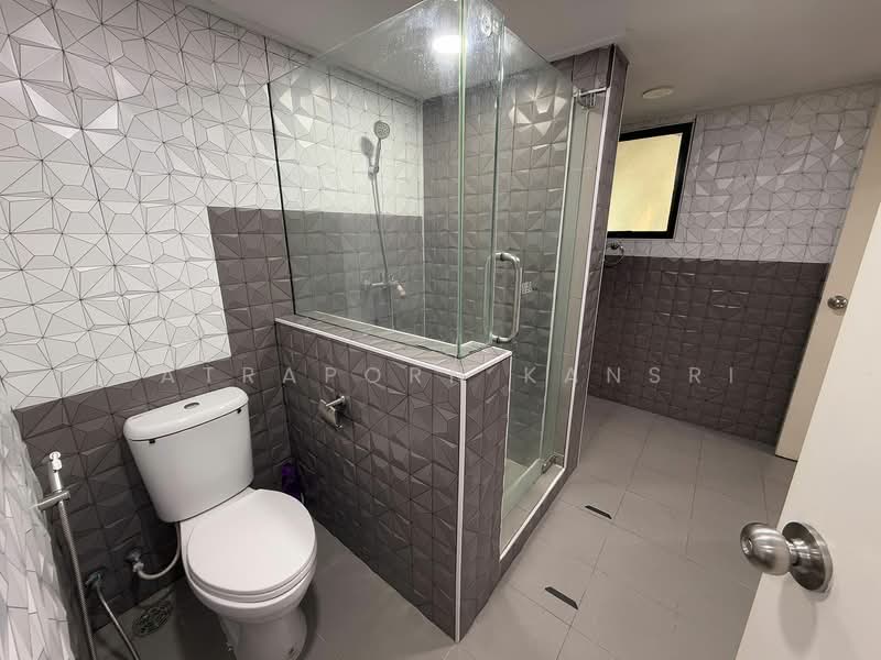 President Park Sukhumvit 24, Bangkok, 99 Sukhumvit 24 Alley, Khlongtoei Nua, Watthana, Bangkok, 2 Bedrooms, 80 sqm, Condo For Rent, by Patraporn Kansri, 500311342 - DDproperty.com