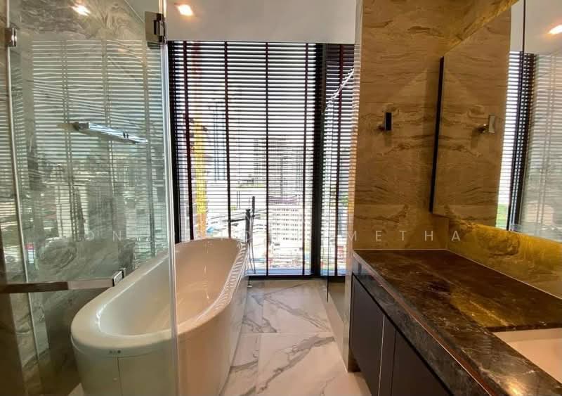 LAVIQ Sukhumvit 57, Bangkok, Soi Sukhumvit 57, Sukhumvit Road, Khlong Tan Nua, Watthana, Bangkok, 2 Bedrooms, 86 sqm, Condo For Rent, by Pensasi Ongphichetmetha, 500311473 - DDproperty.com