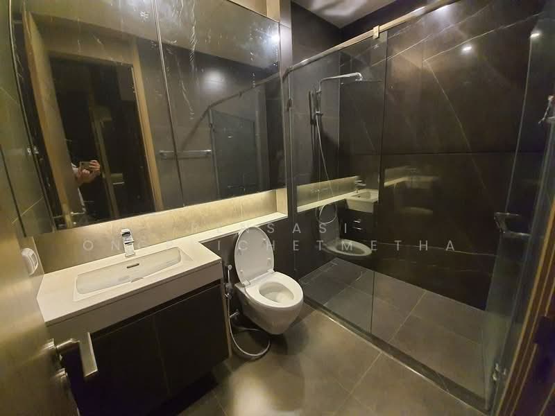 The Esse at Singha Complex : ดิ เอส แอท สิงห์ คอมเพล็กซ์, กรุงเทพ, 1788 ถนนเพชรบุรีตัดใหม่, คลองเตยเหนือ, วัฒนา, กรุงเทพ, 73 ตร.ม., คอนโด ให้เช่า, โดย Pensasi Ongphichetmetha, 500311500 - DDproperty.com