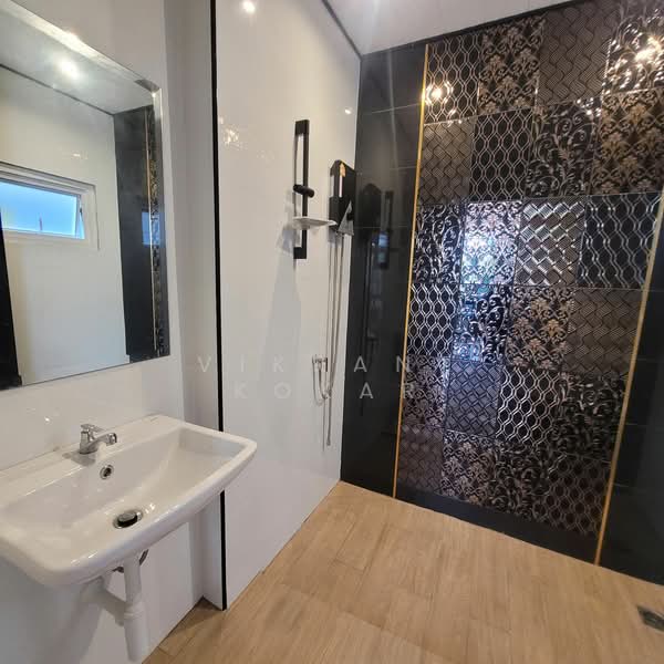 undefined, Prachuap Khiri Khan, Nong Kae, Hua Hin, Prachuap Khiri Khan, 5 Bedrooms, 400 sqm, Single Detached House For Sale, by Vikrant Kokar, 500311512 - DDproperty.com