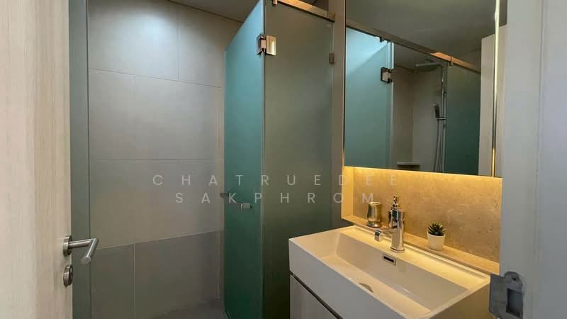 The Lumpini 24, Bangkok, Sukhumvit 24 Road, Khong Tan, Khlong Toei, Bangkok, 2 Bedrooms, 55 sqm, Condo For Rent, by Chatruedee Sakphrom, 500311619 - DDproperty.com