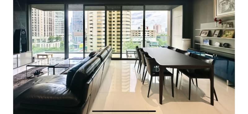 Vittorio 39, Bangkok, 8 Sukhumvit, Khlong Tan Nua, Watthana, Bangkok, 2 Bedrooms, 142 sqm, Condo For Sale, by Emily Bada, 500311656 - DDproperty.com