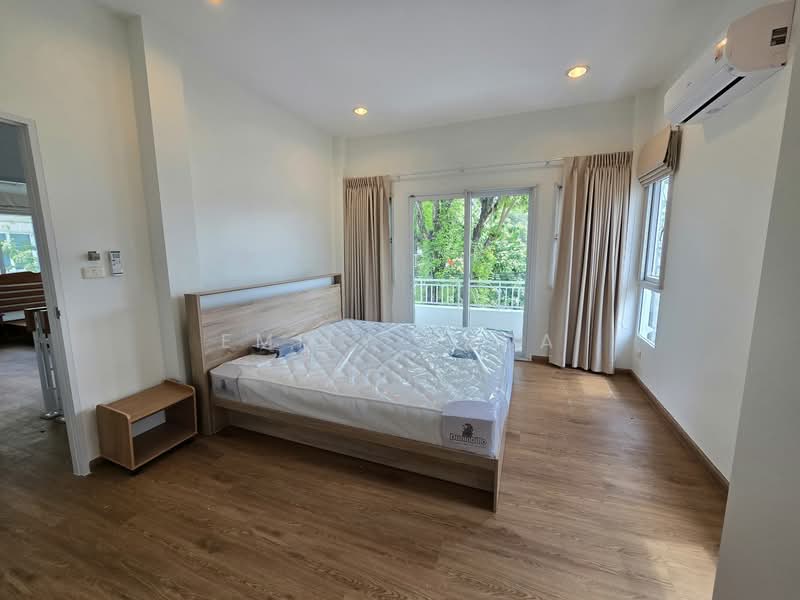 Perfect Place Sukhumvit 77-Suvarnabhumi, Samut Prakan, Lat Krabang Road, Rachathewa, Bang Plee, Samut Prakan, 4 Bedrooms, 270 sqm, Single Detached House For Rent, by Emily Bada, 500311687 - DDproperty.com