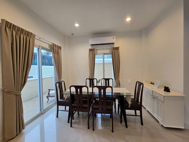 Perfect Place Sukhumvit 77-Suvarnabhumi, Samut Prakan, Lat Krabang Road, Rachathewa, Bang Plee, Samut Prakan, 4 Bedrooms, 270 sqm, Single Detached House For Rent, by Emily Bada, 500311687 - DDproperty.com