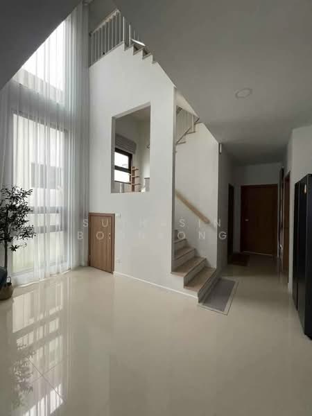 Lamai Hatairat 39, Bangkok, Soi Wat Paeng Thong, Sam Wa Tawan Tok, Khlong Sam Wa, Bangkok, 3 Bedrooms, 204 sqm, Single Detached House For Rent, by Suthasin Boonkong, 500311810 - DDproperty.com