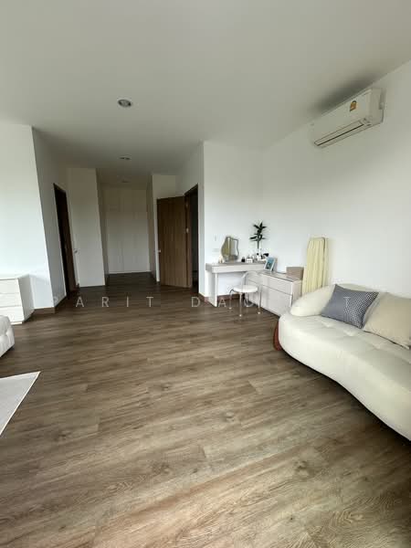 Rama 9 Soi55, Bangkok, Suan Luang, Bangkok, 4 Bedrooms, 800 sqm, Single Detached House For Rent, by Parit Daolert, 500311816 - DDproperty.com