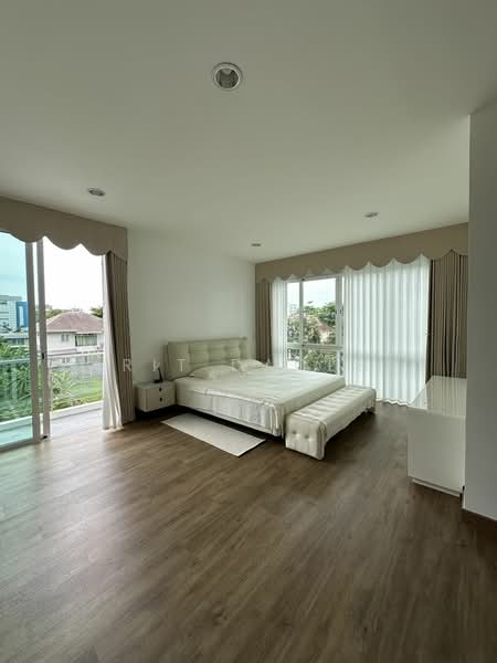 Rama 9 Soi55, Bangkok, Suan Luang, Bangkok, 4 Bedrooms, 800 sqm, Single Detached House For Rent, by Parit Daolert, 500311816 - DDproperty.com