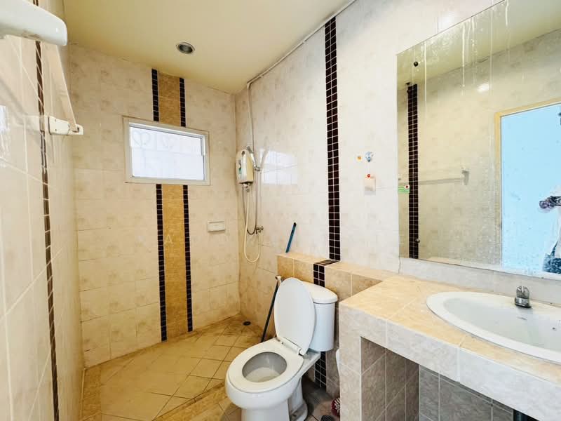 Parinyalak Wongwan Sathorn, Bangkok, Bang Khae, Bangkok, 3 Bedrooms, 224 sqm, Townhouse For Sale, by kanokestate, 500311824 - DDproperty.com