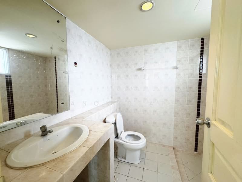Parinyalak Wongwan Sathorn, Bangkok, Bang Khae, Bangkok, 3 Bedrooms, 224 sqm, Townhouse For Sale, by kanokestate, 500311824 - DDproperty.com