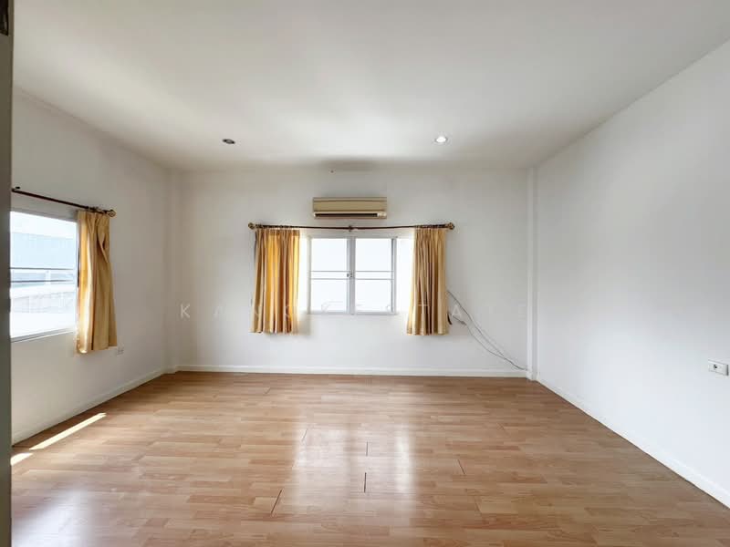 Parinyalak Wongwan Sathorn, Bangkok, Bang Khae, Bangkok, 3 Bedrooms, 224 sqm, Townhouse For Sale, by kanokestate, 500311824 - DDproperty.com