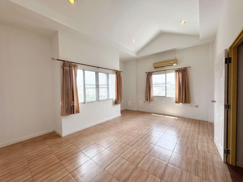 Parinyalak Wongwan Sathorn, Bangkok, Bang Khae, Bangkok, 3 Bedrooms, 224 sqm, Townhouse For Sale, by kanokestate, 500311824 - DDproperty.com