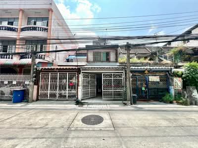 ขาย - ทาวน์เฮ้าส์ 2 ชั้น 30.1 ตร.ว. ทาวน์เฮ้าส์ ซอยชานเมือง2 ถนนมิตรไมตรี, กรุงเทพ