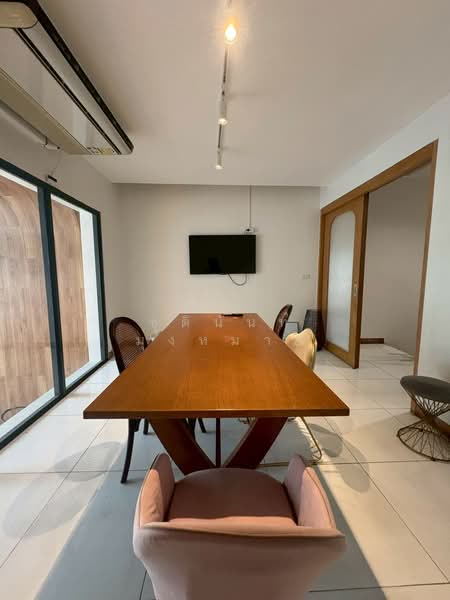 Reatil Space for Rent in Asok BTS 5 Minutes Walk Ideal for Restaurant Bar, กรุงเทพ, คลองเตยเหนือ, วัฒนา, กรุงเทพ, 110 ตร.ม., พื้นที่ขายของ ให้เช่า, โดย Chutinun Mungmai, 500311874 - DDproperty.com
