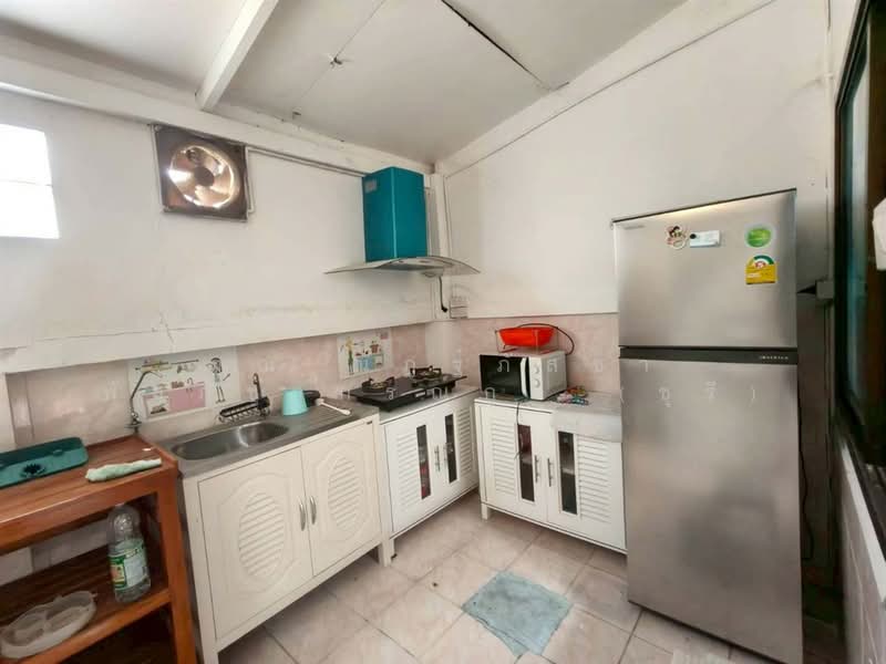 หมู่บ้านสายทิพย์ ( Sai Thip Village ) ซอยไอยรา10, Pathum Thani, ถนนคลองหลวง, Khlong Song, Khlong Luang, Pathum Thani, 2 Bedrooms, 90 sqm, Townhouse For Sale, by คุณ ณัฏฐ์ภัสชา พัสภิชากรณ์กูน (ชุรี), 500311889 - DDproperty.com