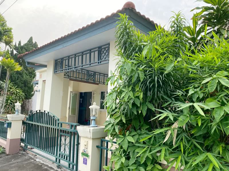 บ้านให้เช่า – ใกล้โรงเรียนต้นกล้า เพียง 5 นาที ค่าเช่า 15,000 บาท / เดือน รหัสทรัพย์ : No.11H646, เชียงใหม่, หนองหาร, สันทราย, เชียงใหม่, 100 ตร.ม., บ้านเดี่ยว ให้เช่า, โดย Rutchaporn Tunsiri, 500311919 - DDproperty.com