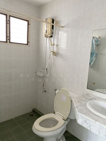 บ้านให้เช่า – ใกล้โรงเรียนต้นกล้า เพียง 5 นาที ค่าเช่า 15,000 บาท / เดือน รหัสทรัพย์ : No.11H646, เชียงใหม่, หนองหาร, สันทราย, เชียงใหม่, 100 ตร.ม., บ้านเดี่ยว ให้เช่า, โดย Rutchaporn Tunsiri, 500311919 - DDproperty.com