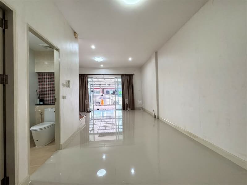 Chuan Chuen Modus Viphavadi, Bangkok, Vibhavadi-Rangsit Road, Si Khan, Don Mueang, Bangkok, 3 Bedrooms, 170 sqm, Townhouse For Sale, by คุณ คติพจน์ ภัทรธนทรัพย์ (พีท), 500312037 - DDproperty.com