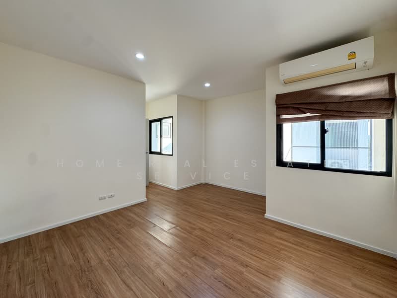 Baan Klang Muang The Edition Rama 9-Pattanakarn, Bangkok, Motorway Road, Prawet, Bangkok, 4 Bedrooms, 222 sqm, Townhouse For Rent, by HOME Real Estate Service, 500312050 - DDproperty.com