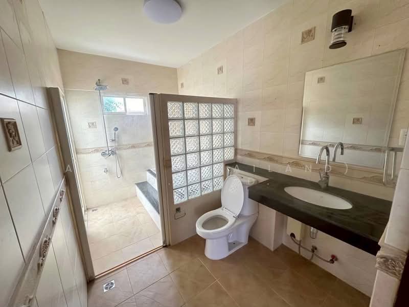 Renovated 3BR Pool Villa in Hua Hin Soi 94/88 Prime City Location, Prachuap Khiri Khan, Prachuapkhilikhan, Muang Prachaubkirikhan, Prachuap Khiri Khan, 3 Bedrooms, 264 sqm, Single Detached House For Sale, by Fazwaz (Thailand) Co., Ltd., 500312086 - DDproperty.com